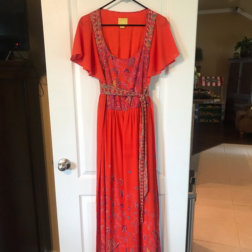 Maeve Maxi